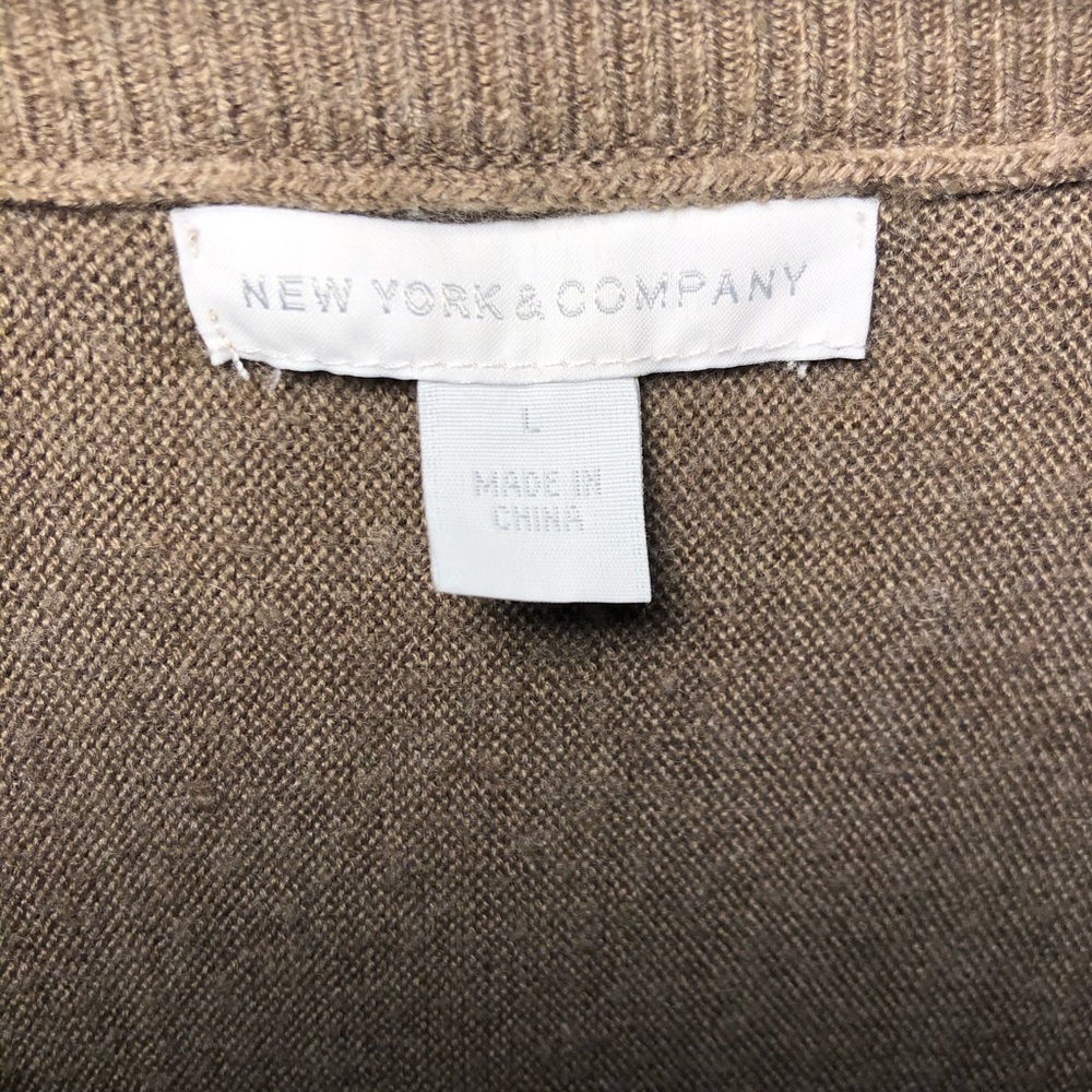Beige pullover - Picture 3 of 3